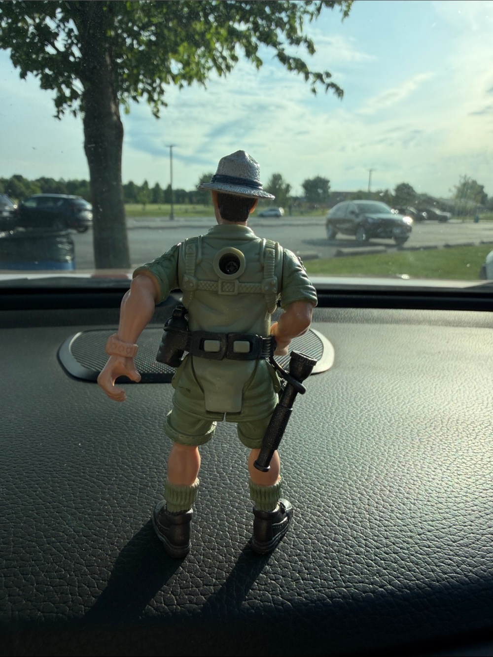 Dino Valley Chap Mei Bob The Ranger Explorer Figure - Picture 3 of 6